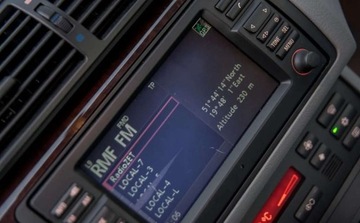 BMW Seria 3 E46 Sedan 2.0 318i 143KM 2003 BMW Seria 3 BMW Seria 3 2.0 Benzyna 143KM, zdjęcie 13