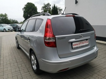 Hyundai i30 I CW Facelifting 1.6 CRDi 90KM 2010 Hyundai i30 1.6CRDI 90KM Klimatronic Kam, zdjęcie 7