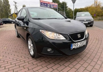 Seat Ibiza IV Hatchback 5d 1.2 TSI 105KM 2011 Seat Ibiza 1.2Tsi KLIMATRONIC Panorama dach Extra stan 1.2 Benzyna 105KM, zdjęcie 17