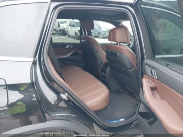 BMW X5 G05 2025 BMW X5 2025 BMW X5 XDRIVE40I 3.0 Benzyna 375KM, zdjęcie 9