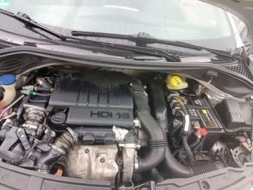Peugeot 207 Hatchback 5d 1.6 HDi 109KM 2006 Peugeot 207 1.6HDI 109km 06r, zdjęcie 7