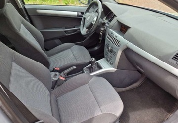 Opel Astra H Hatchback 5d 1.4 TWINPORT ecoFLEX 90KM 2009 Opel Astra 1,41-Wlasciciel5DrzwiKlima 1.4 Benzyna 90KM, zdjęcie 23