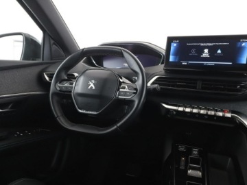 Peugeot 5008 II Crossover Facelifting 1.5 BlueHDi 130KM 2023 Peugeot 5008 AllurePack automat 7-os. virtual navi, zdjęcie 15