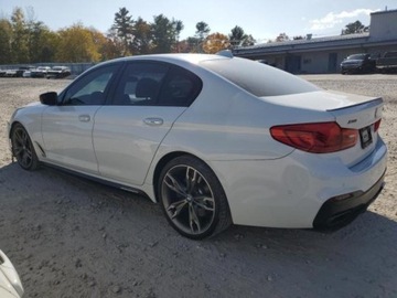BMW Seria 5 G30-G31 2018 BMW Seria 5 BMW M550i xDrive Sedan, od ubezpieczalni 4.4 Benzyna 456KM, zdjęcie 1