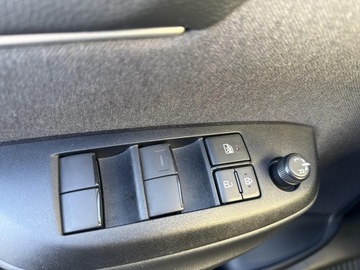 Toyota Yaris IV Hatchback Facelifting 1.5 Hybrid Dynamic Force 116KM 2025 Toyota Yaris Hybrid 1.5 Style IV (2020-) Hybrid 1., zdjęcie 18