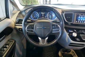 Chrysler Pacifica II 3.6 V6 291KM 2018 Chrysler Pacifica 3.6L V6 291KM StowN Go Kamera MenuPL Keyless BlindSpot, zdjęcie 18