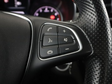 Mercedes Klasa C W205 Limuzyna 180 156KM 2014 Mercedes C 180 automat full LED navi kamera i, zdjęcie 29