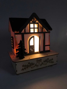 СВЕТОДИОДНЫЙ ДЕРЕВЯННЫЙ ДОМ С РОЖДЕСТВЕНСКОЙ АТМОСФЕРОЙ