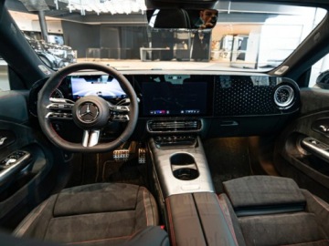 Mercedes CLA C118/X118 2026 MERCEDES-BENZ CLA 200 4-Matic AMG Line 1.5 (163KM) 2026, zdjęcie 5