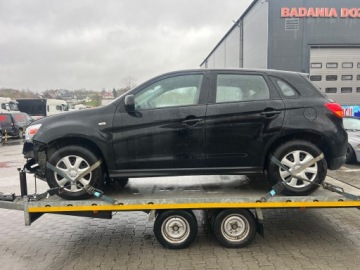 Mitsubishi ASX I SUV Facelifting 2016 1.6 117KM 2017 Mitsubishi ASX 1.6 benzyna 117 koni, uszkodzony, zdjęcie 2