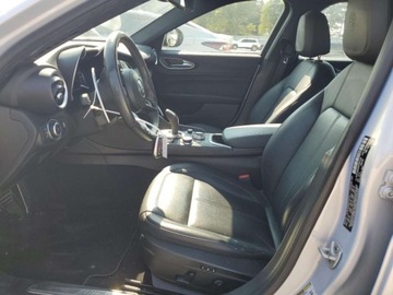 Alfa Romeo Giulia II Sedan Facelifting 2.0 Turbo 280KM 2022 Alfa Romeo Giulia 2022 2.0l 2.0 Benzyna 280KM, zdjęcie 7