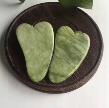 KAMIEŃ PŁYTKA GUA SHA MASAŻER DO TWARZY Z JADEITU