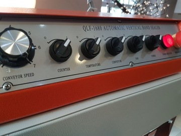ПЛЕНОСВАРОЧНЫЙ АППАРАТ С КОНВЕЙЕРОМ QLF-1680