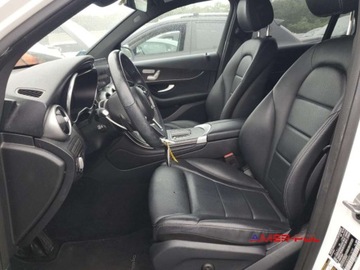 Mercedes GLC C254/X254 2022 Mercedes-Benz GLC 2022 r., 2.0L 2.0 Benzyna 255KM, zdjęcie 8