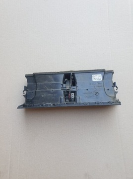 ЦЕНТРАЛЬНАЯ РЕШЕТКА ВОЗДУХА 8T1820951E AUDI A4 A5
