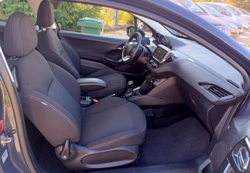 Peugeot 208 I Hatchback 5d Facelifting 1.2 PureTech 82KM 2017 Peugeot 208 I 1.2 Sprowadzony 1 Wl..., zdjęcie 5