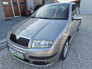 Skoda Fabia I Sedan 1.4 80KM 2007 Skoda Fabia Sliczna 1.4B MPi 206tys Salon Polska bezwypadkowa gwarancja, zdjęcie 2