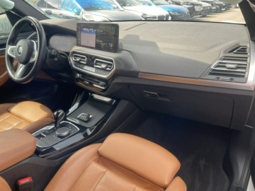 BMW X3 G01 SUV Facelifting 2.0 30i 245KM 2023 BMW X3 Mpakiet Xdrive Skóra Panorama Pamięć, zdjęcie 10