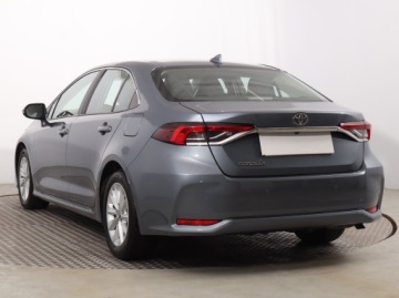 Toyota Corolla XII Sedan 1.5 VVT-i 125KM 2022 Toyota Corolla 1.5 VVT-i, Salon Polska, zdjęcie 3