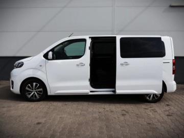 Toyota Proace II Furgon Medium 2.0 D-4D 177KM 2022 Toyota ProAce Toyota PROACE VERSO 7 osobowy VIP 2.0 Diesel 177KM, zdjęcie 19