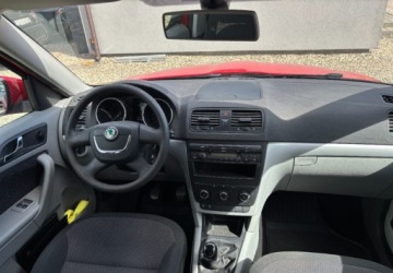 Skoda Yeti Minivan 2.0 TDI CR DPF 4x4 140KM 2012 Skoda Yeti Konserwacja podwozia i lakieru 2.0 Diesel 140KM, zdjęcie 20