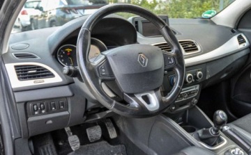 Renault Megane III Hatchback 1.9 dCi 130KM 2010 Renault Megane 2010 r. 1,9DCi (130KM) Skory 1.9 Diesel 130KM, zdjęcie 8