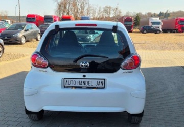 Toyota Aygo I Hatchback 5d Facelifting 1.0 VVT-i 68KM 2012 Toyota Aygo 1,0 Klima 68 km Benzyna 68KM, zdjęcie 13