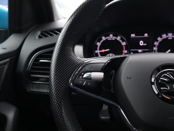 Skoda Fabia III Hatchback Facelifting 1.0 TSI 110KM 2020 Skoda Fabia 1.0 TSI, Salon Polska, Klima, zdjęcie 15