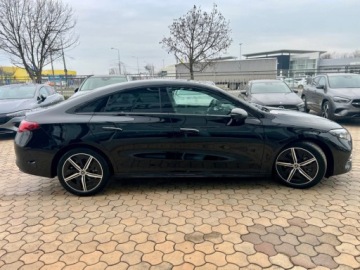 Mercedes CLA C118/X118 2025 MERCEDES-BENZ CLA 200 AMG Line Sedan 1.5 (163KM) 2025, zdjęcie 4