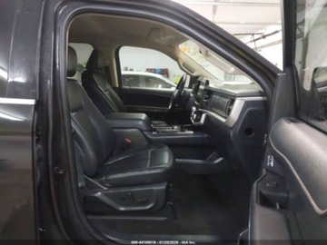 Ford Expedition III 2022 Ford Expedition XLT 2022 3.5 Benzyna 380KM, zdjęcie 9