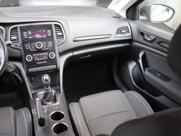 Renault Megane IV Hatchback 5d 1.6 SCe 114KM 2016 Renault Megane 1.6 SCe, Salon Polska, zdjęcie 7