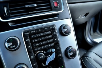 Volvo S60 II Sedan Facelifting 2.0 D2 DRIVE-E 120KM 2017 Volvo S60 2.0 D2 Lift Led FULL OPCJA Skóra Navi, zdjęcie 19