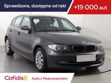 BMW Seria 1 E81/E87 Hatchback 5d E87 2.0 118d 143KM 2007 BMW 1 118d, Klima