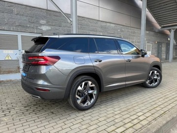 Skoda Kodiaq II SUV Plug-In 1.5 TSI Plug-In Hybrid 204KM 2026 SKODA Kodiaq Sportline 1.5 TSI iV PHEV 4x2 DSG 204KM, zdjęcie 3