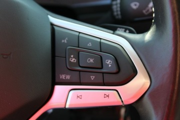 Volkswagen Tiguan II SUV Facelifting 2.0 TDI 150KM 2022 Volkswagen Tiguan LIFE DSG Salon Polska, zdjęcie 17