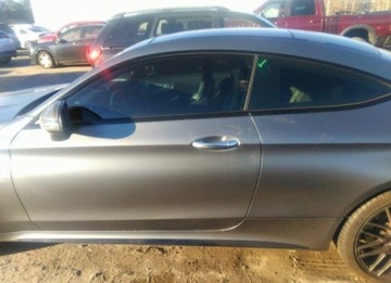 Mercedes Klasa C W205 2018 Mercedes-Benz Klasa C 2018, 4.0L, 63 AMG S, od ubezpieczalni 4.0 Benzyna, zdjęcie 3