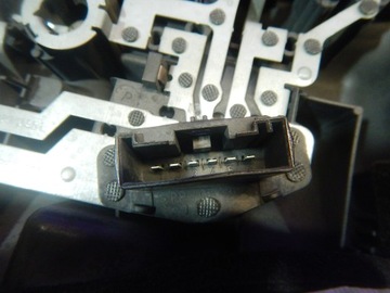 BMW E46 SDN ЛАМПОЧКА ЛАМПОЧКА ЗАДНЯЯ ЛЕВАЯ