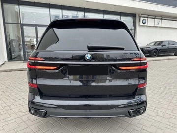BMW X7 SUV Facelifting 3.0 40d 352KM 2025 BMW X7 xDrive40d Sport Suv 3.0 (352KM) 2025, zdjęcie 3