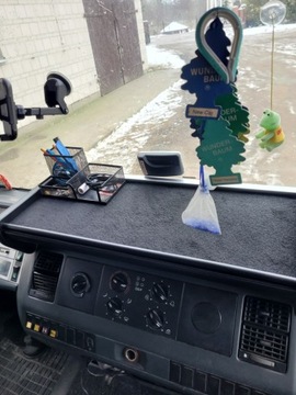Półka na Kokpit Man L2000 ( STAR MAN ) Welur