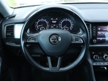 Skoda Kodiaq I SUV 1.4 TSI 125KM 2017 Skoda Kodiaq 1.4 TSI, Salon Polska, Klima, zdjęcie 20