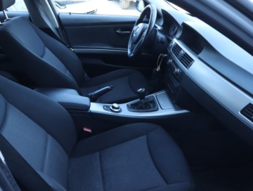 BMW Seria 3 E90-91-92-93 Touring E91 2.0 320d 163KM 2007 BMW 3 320 d, Navi, Klima, Klimatronic, Tempomat, zdjęcie 8