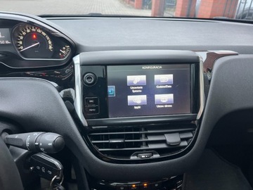 Peugeot 208 I Hatchback 5d Facelifting 1.6 BlueHDi 100KM 2016 Peugeot 208 1.6 diesel panorama dach zarej w PL ksiazka serwis zamiana, zdjęcie 13