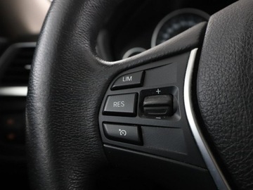 BMW Seria 3 F30-F31-F34 Limuzyna Facelifting 2.0 318d 150KM 2017 BMW 318 2.0d GT Luxury Line Panorama Navi Tempomat, zdjęcie 30