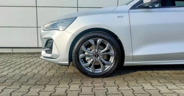Ford Focus IV Hatchback Facelifting 1.0 EcoBoost 125KM 2025 Ford Focus MATRIX LED NAVI manual kombi opony wielosezonowe fotel AGR, zdjęcie 5