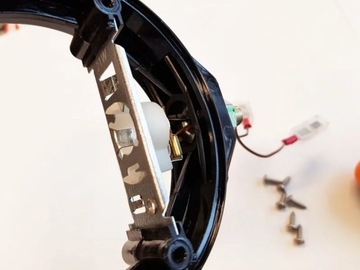 УШКИ HELLA ДЛЯ ЗЕРКАЛА Габаритного фонаря ПОВОРОТНИКА NL УШИ