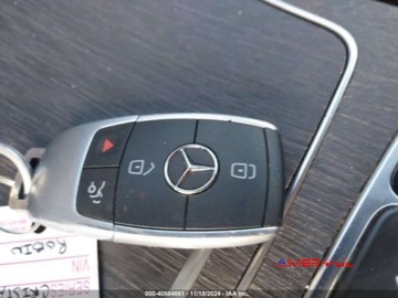 Mercedes GLC C253 2020 Mercedes-Benz GLC 2020 r., 2,0L 300 4 MATIC 2.0 Benzyna 255KM, zdjęcie 14