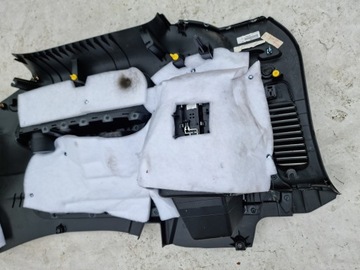 Dodge Durango 5.7 Hemi RT Панель багажника слева 16 лет