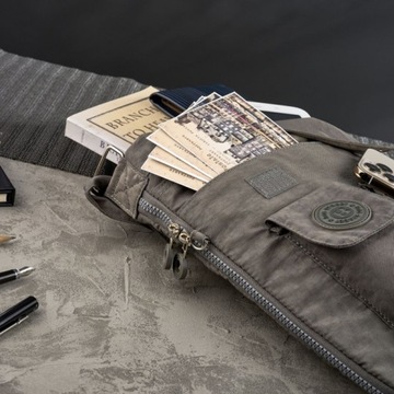 ВМЕСТИТЕЛЬНАЯ СЕРАЯ УНИВЕРСАЛЬНАЯ СУМКА ДЛЯ МОЛОДЕЖИ