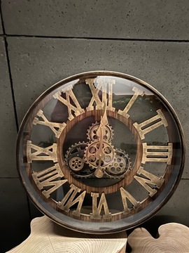 Большие настенные часы