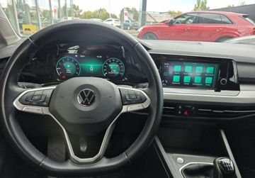 Volkswagen Golf VIII Variant 1.5 TSI 150KM 2021 Volkswagen Golf Variant 1.5 Benzyna 130KM, zdjęcie 12